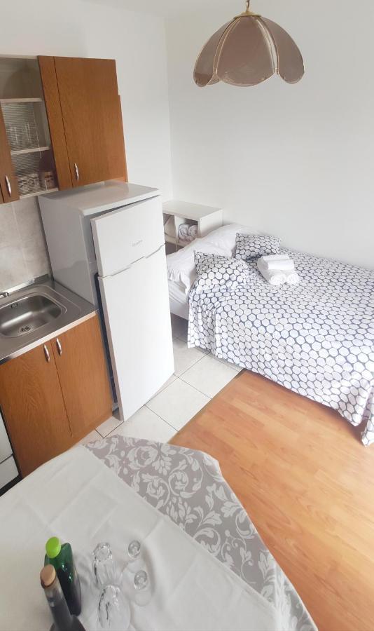 Jana Apartman 茨里克韦尼察 外观 照片